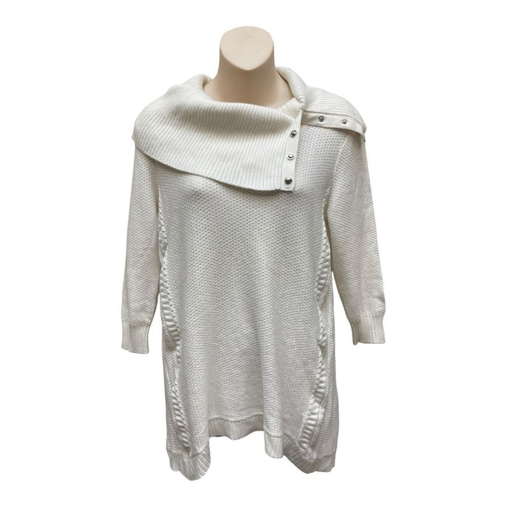 White House Black Market Elegant Off White Sweater Button Detail Size M Classic